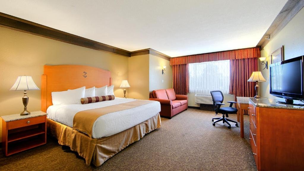 Standard Room at Abercorn Hotel