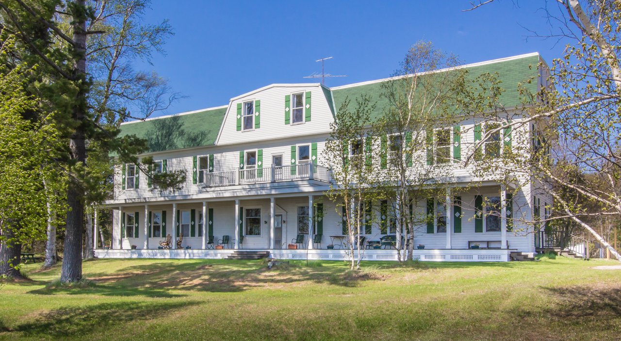 Historic Birch Lodge and Motel