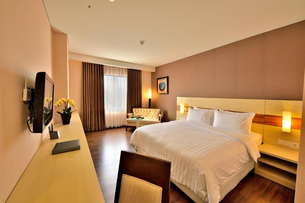 Executive Suite at California Hotel