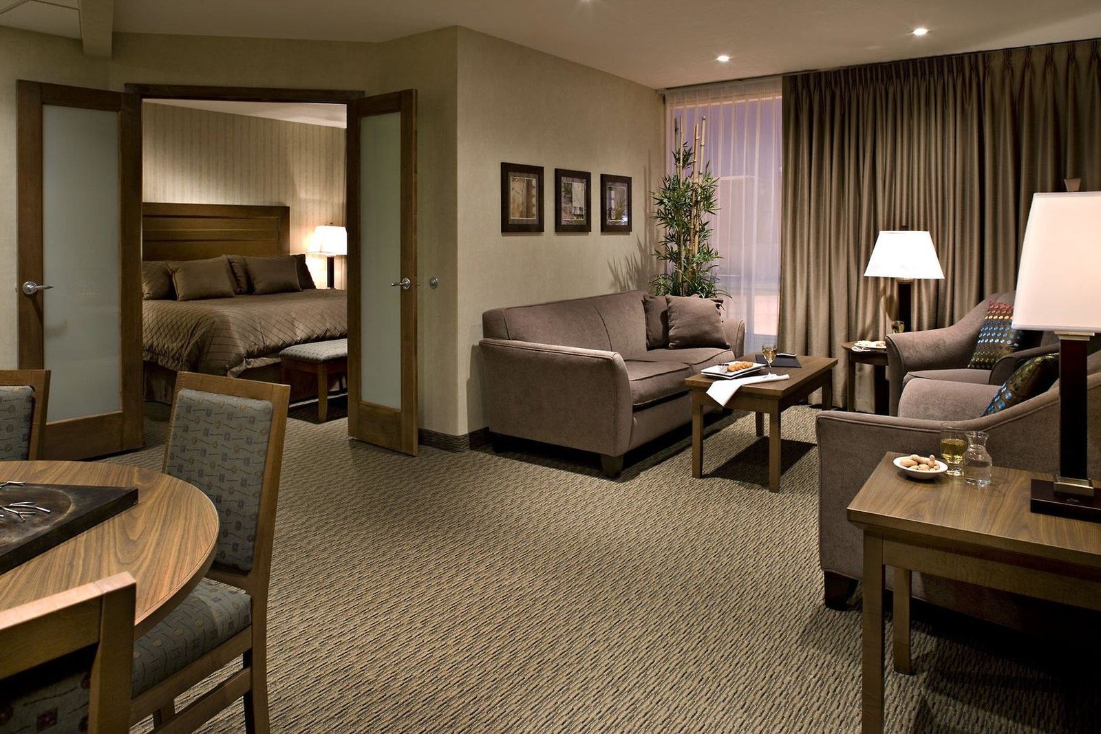 Standard Room at Carriage House Hotel and Conference Centre