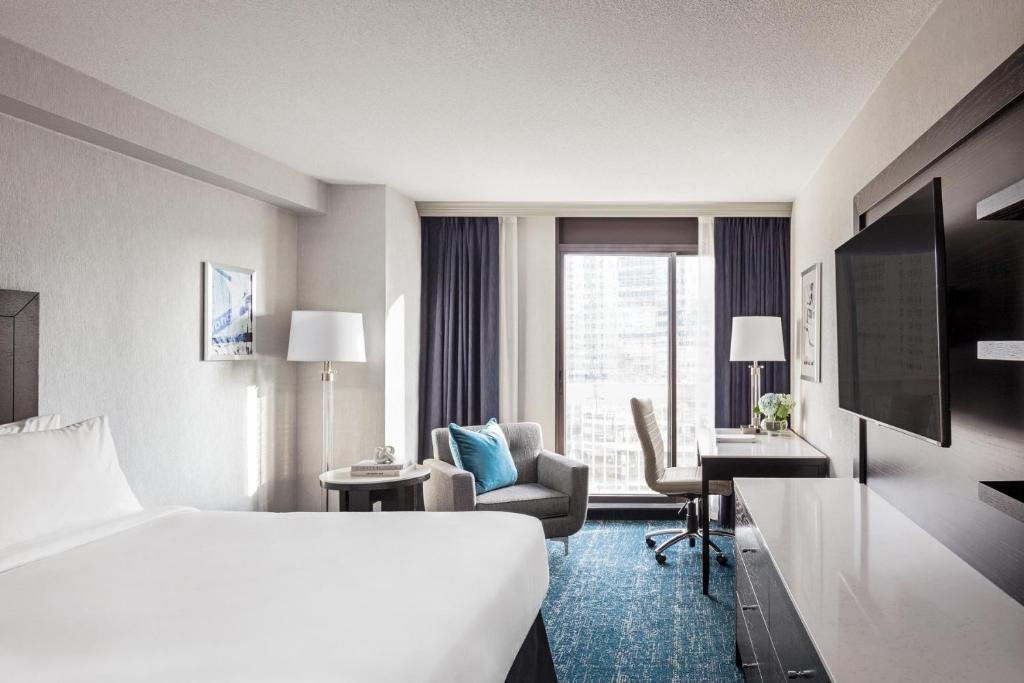 Standard Room at Chelsea Hotel Toronto