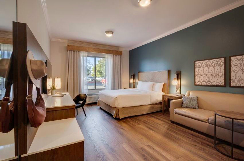 Suite at Hotel Chino Hills