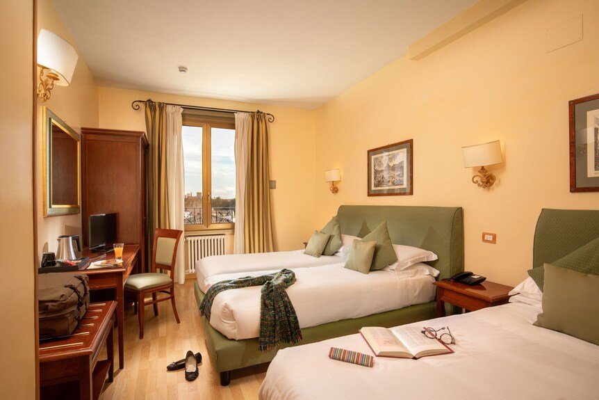 Guest Room at Hotel Colosseum