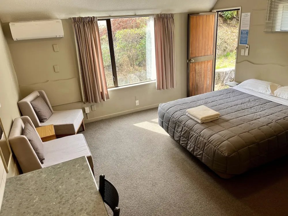 Guest Room at Crescent Motel