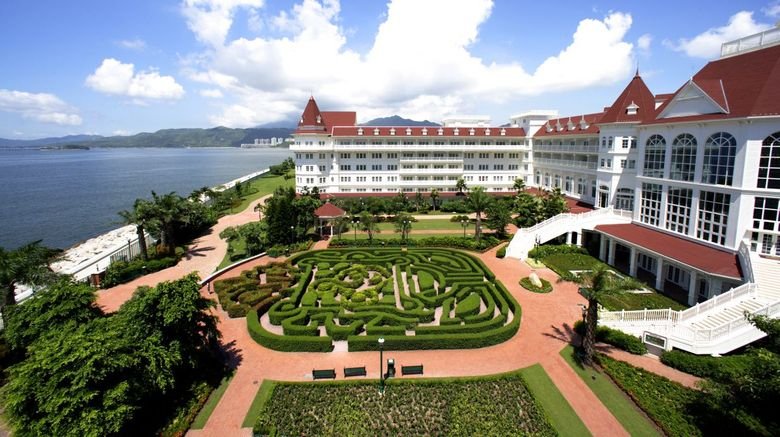 Hong Kong Disneyland Hotel