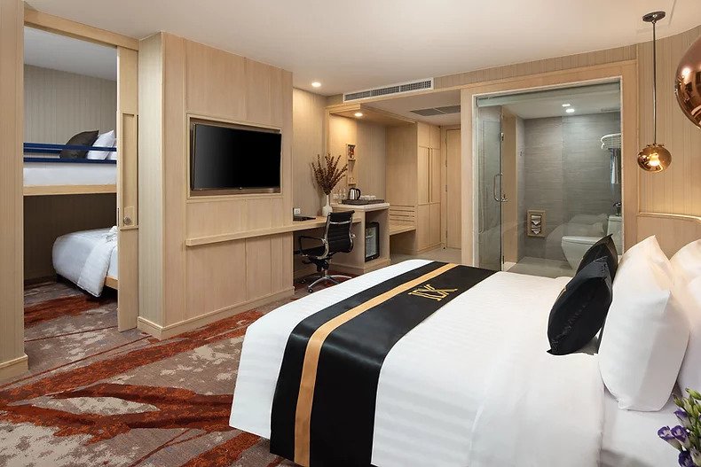 Executive Suite at Eleven Hotel Bangkok Sukhumvit 11