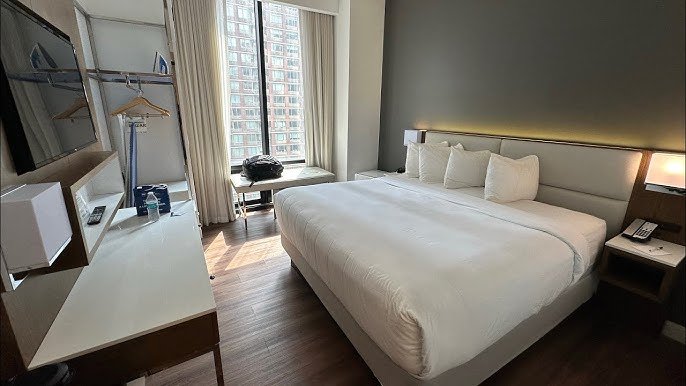 Executive King Room at Best Western Premier Empire State Hotel