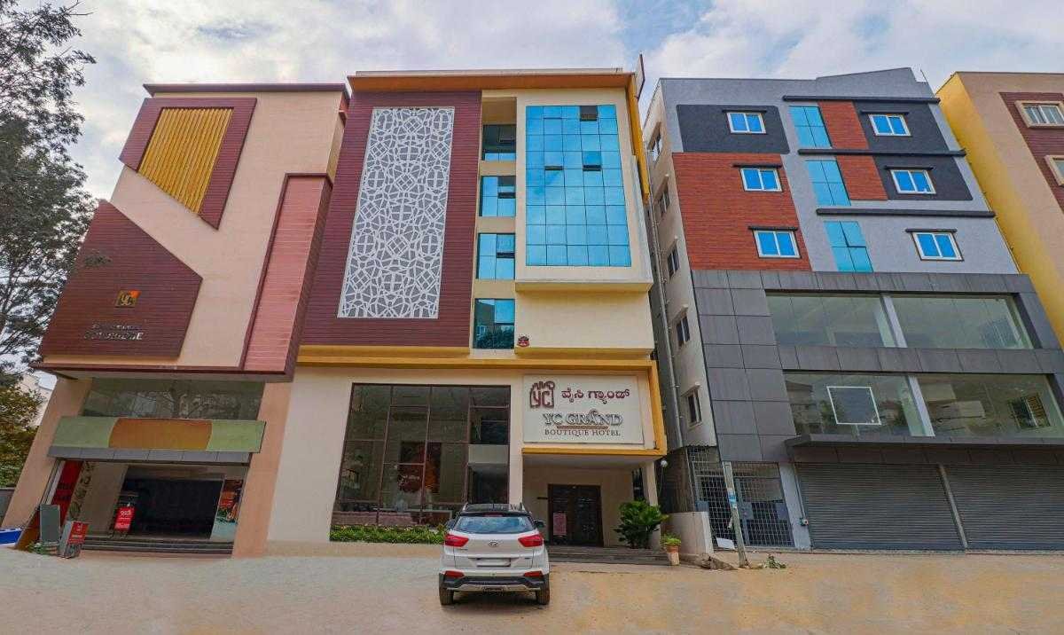 FabHotel E City Inn exterior view