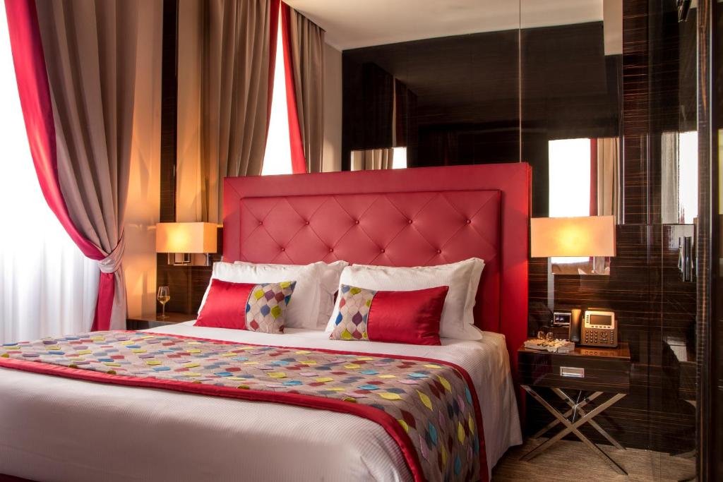 Suite at Gioberti Art Hotel
