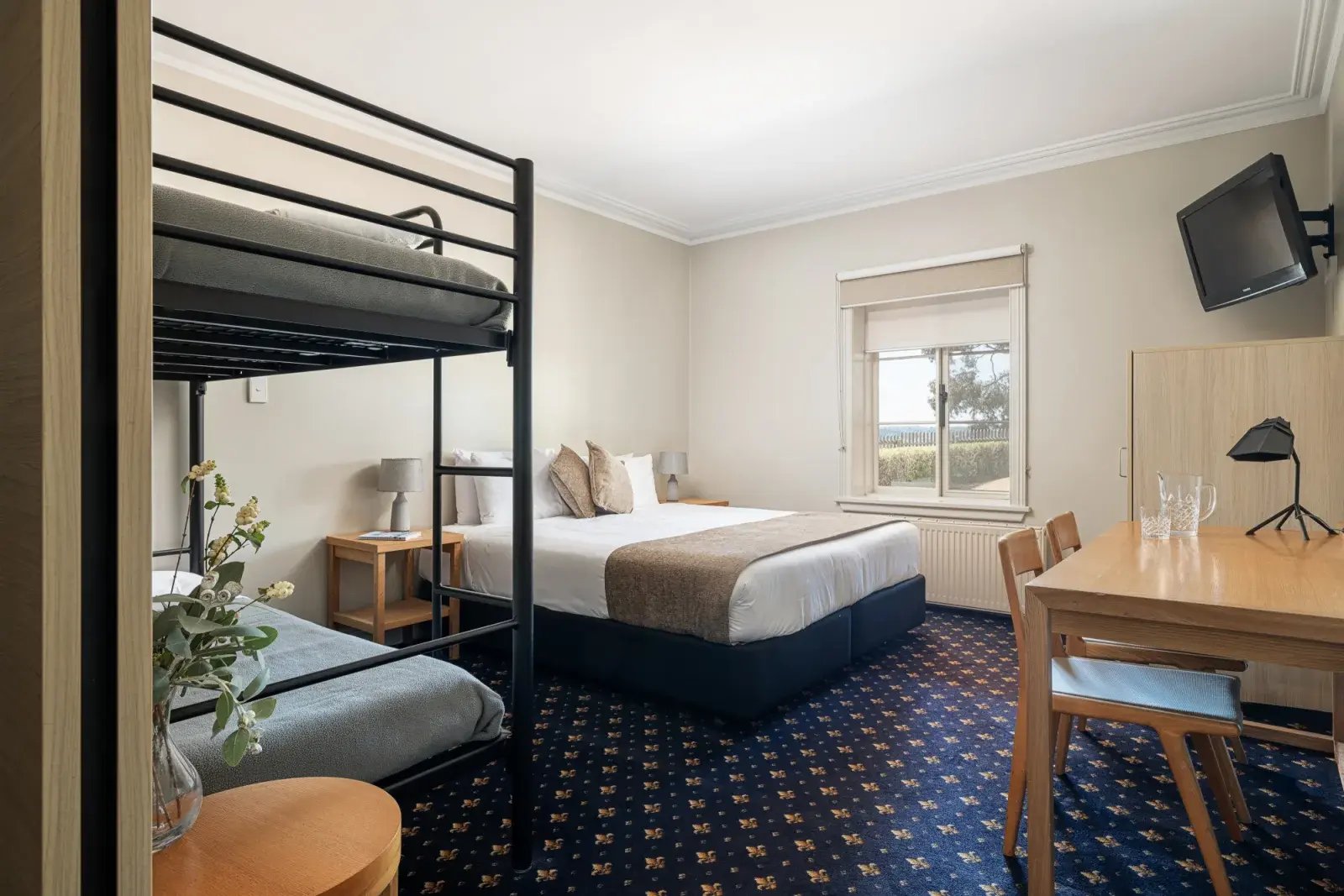 Lodge Area at The Gold Mine Hotel Cabins