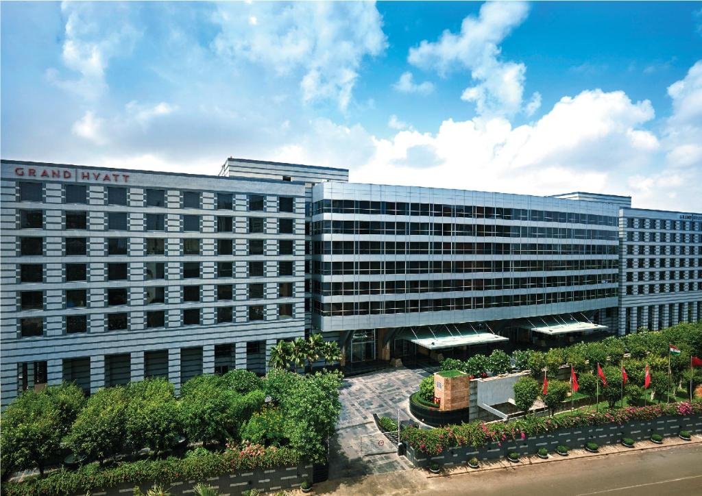 Grand Hyatt Mumbai Hotel and Residences exterior view