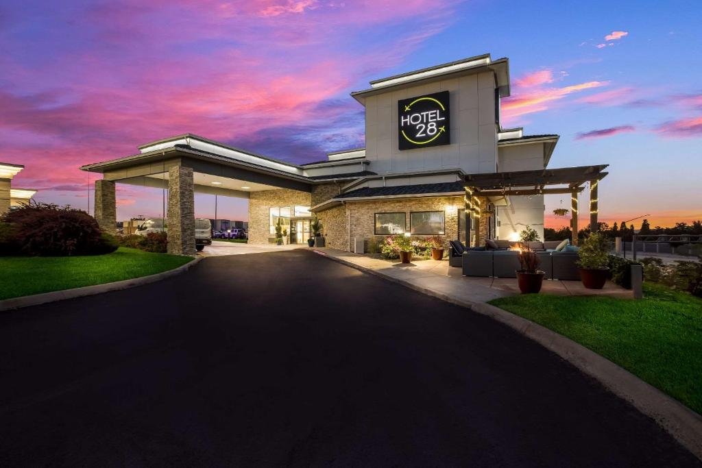 Hotel 28 Boise Airport