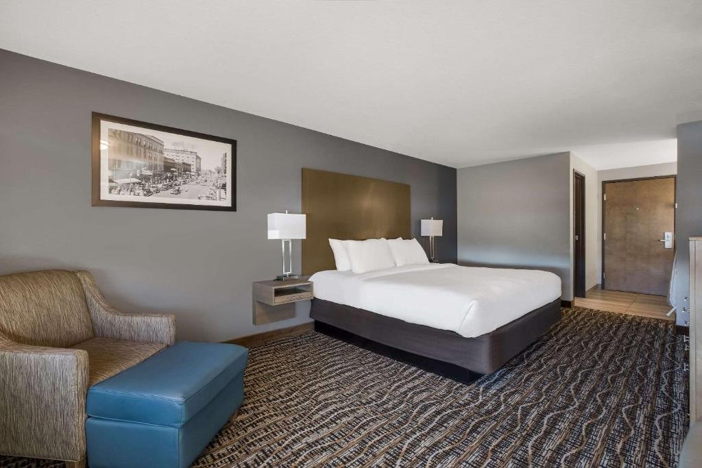 Executive Suite at Hotel 28 Boise Airport