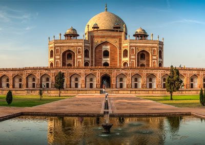 Humayun’s Tomb near El De Seven Inn