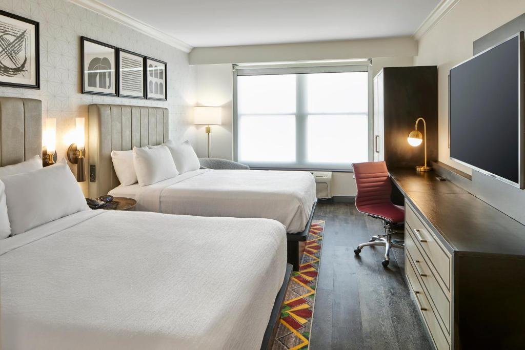 Guest Room at Hotel Indigo Cleveland