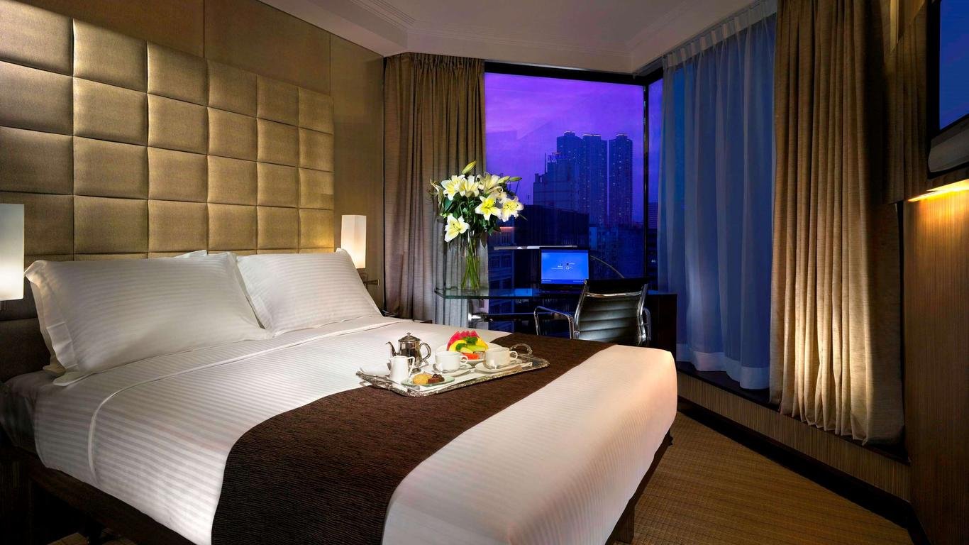Guest Room with harbour view at Kowloon Harbourfront Hotel