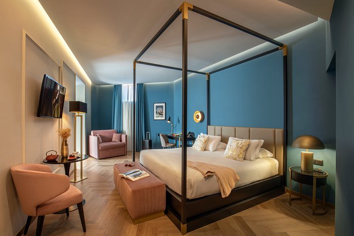 Guest Room at The Major Hotel Cleveland