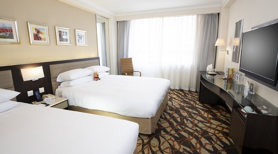 Deluxe Room at Metropark Hotel Kowloon