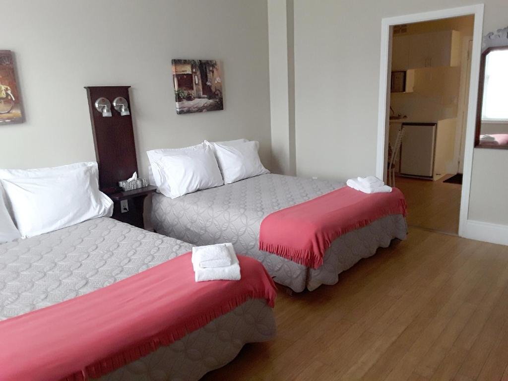 Standard Room at Hotel Auberge Michel Doyon