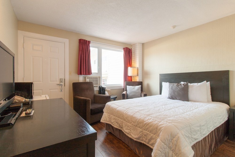 Standard Room at Hotel Must Quebec City