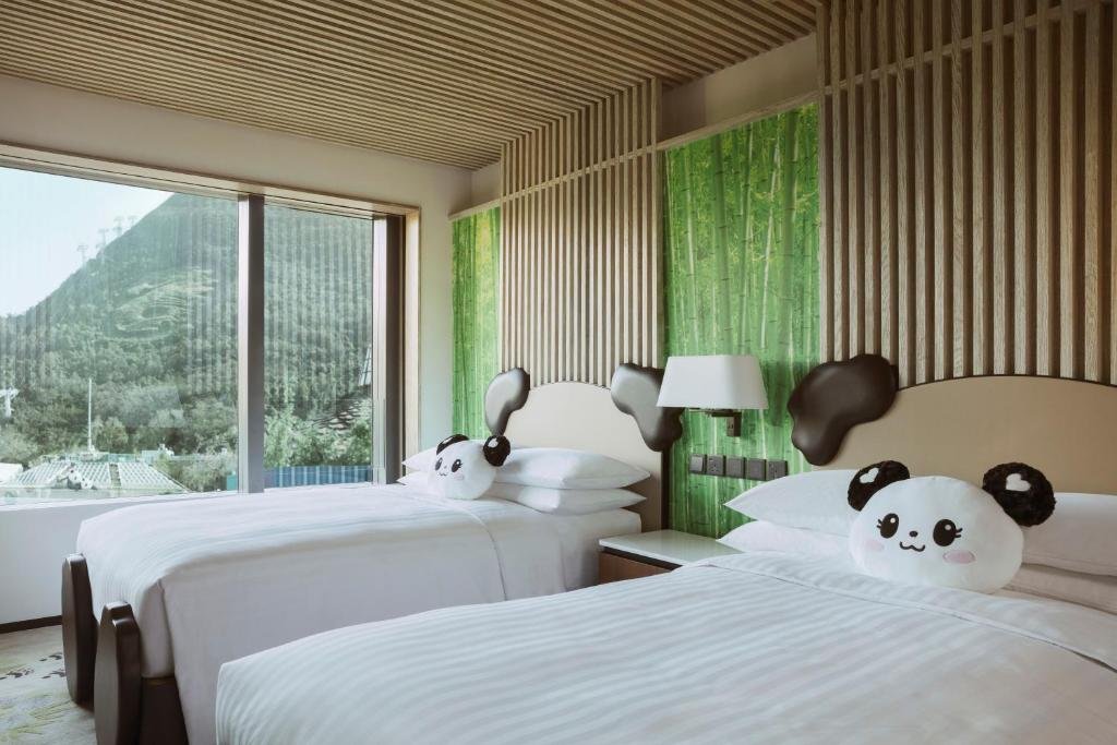 Presidential Suite at Hong Kong Ocean Park Marriott Hotel