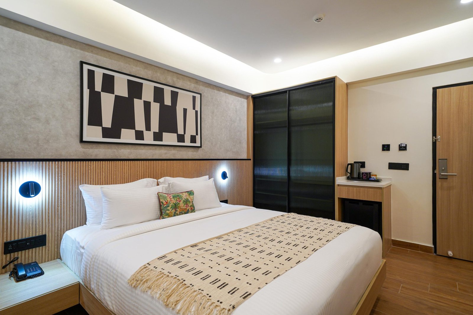 Guest Room at Open Hotel by Olive - Moka