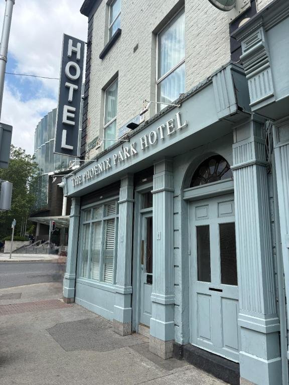 Phoenix Park Hotel