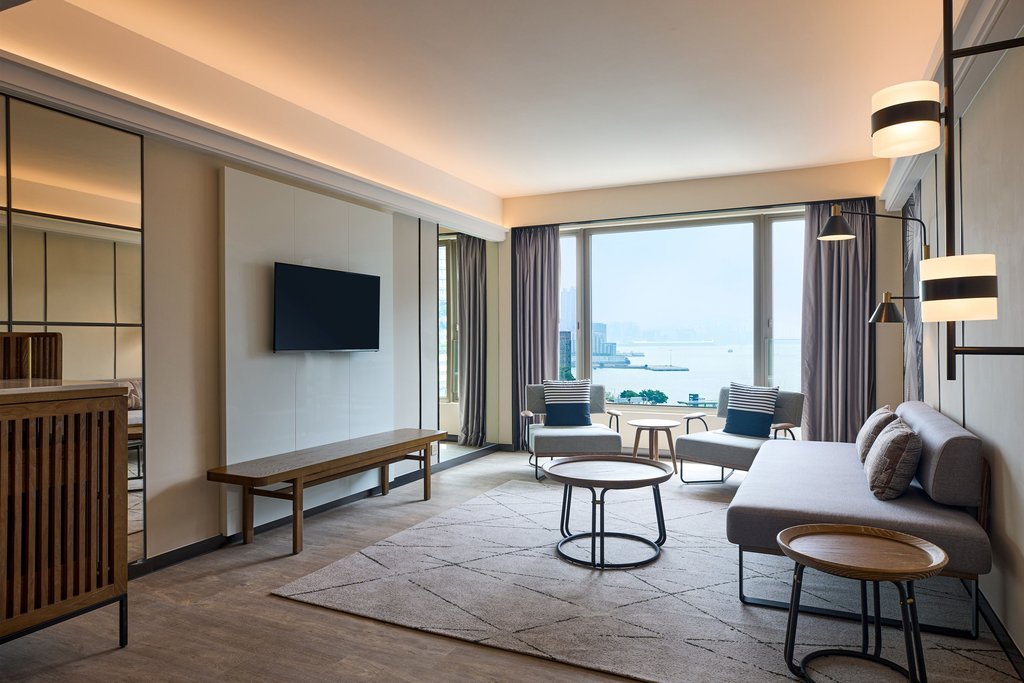 Deluxe Room at Sheraton Hong Kong Hotel & Towers