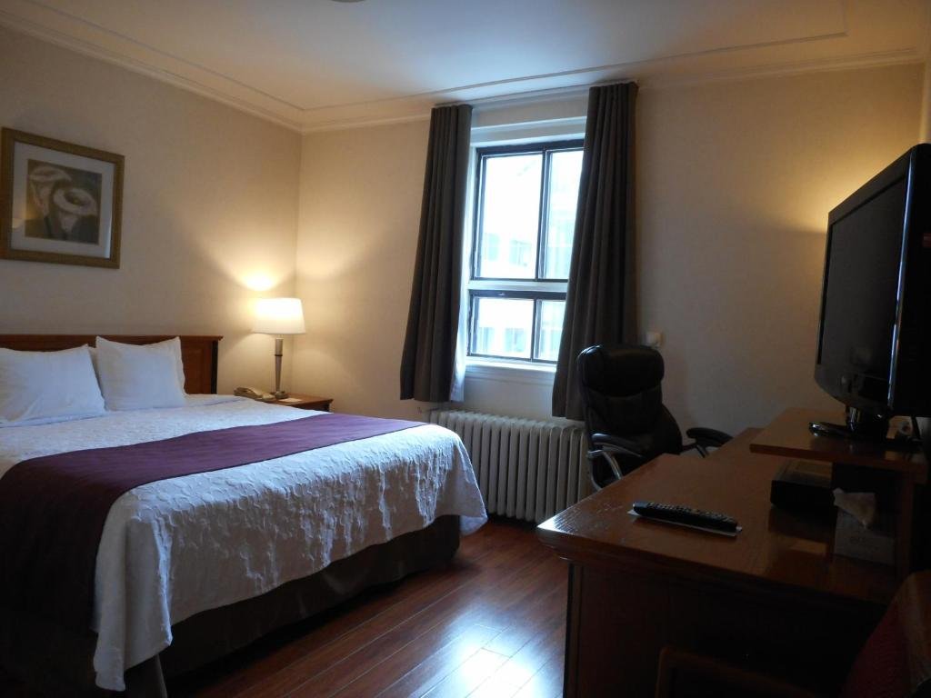 Deluxe Room at Hotel St-Denis