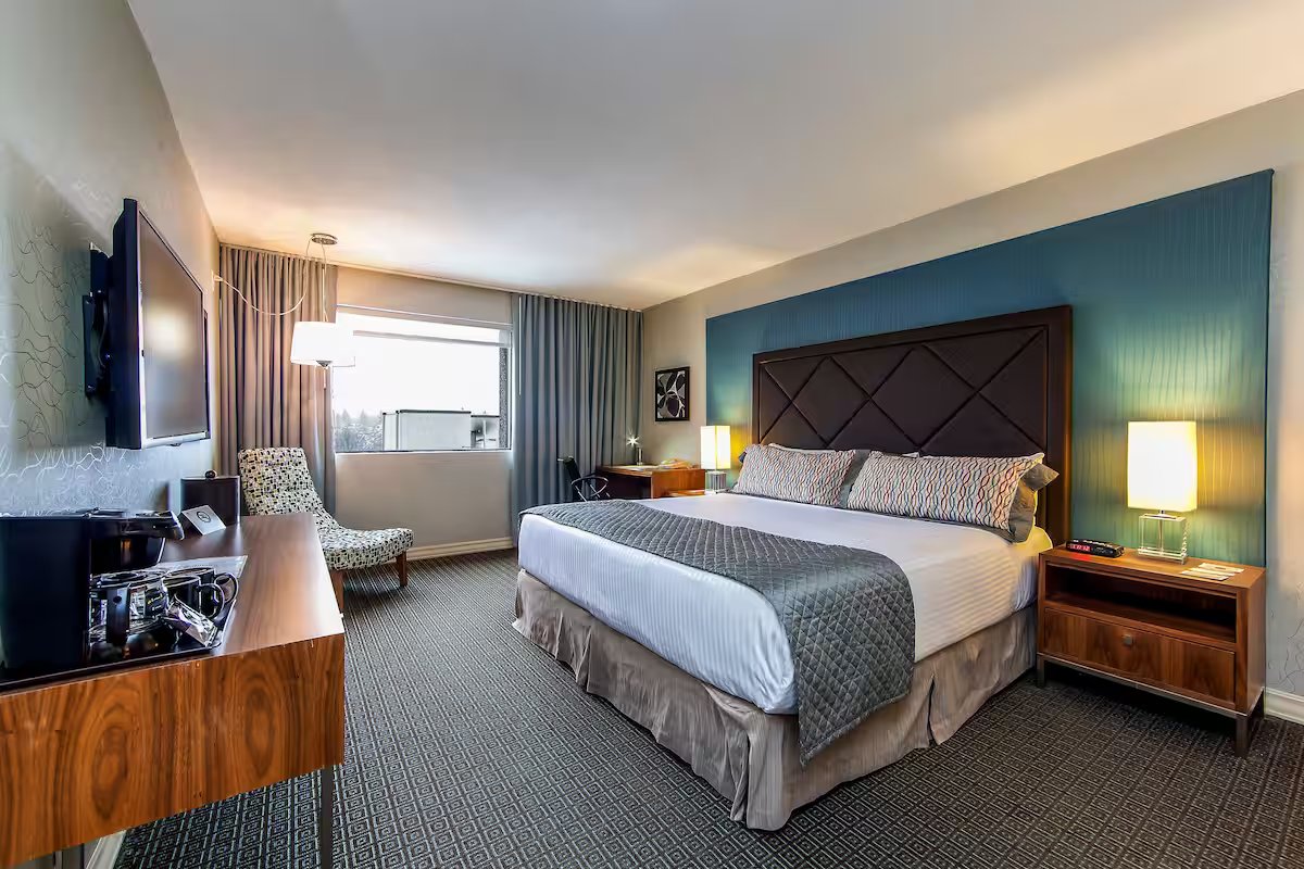 Superior Room at Hotel Universel Montreal